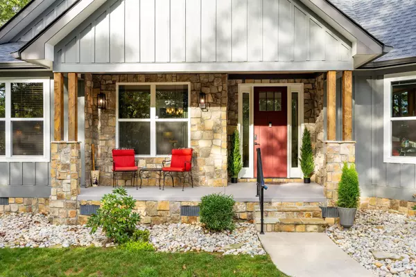 Soddy Daisy, TN 37379,2121 Endless Oak TRL