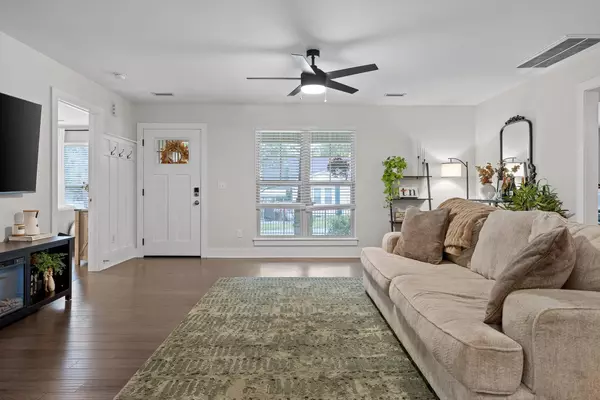 Soddy Daisy, TN 37379,325 Durham ST