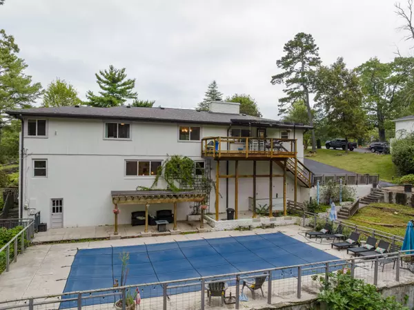 Signal Mountain, TN 37377,115 Golf DR