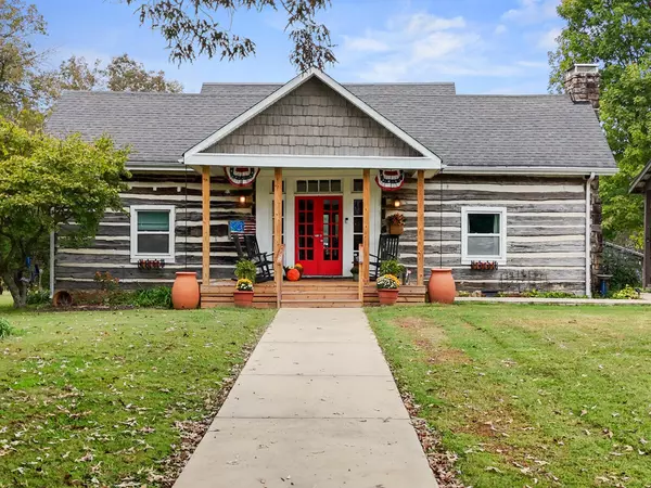 Whitwell, TN 37397,461 Richards LN