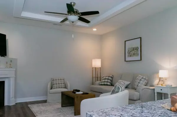 Ringgold, GA 30736,8 Breakwater LN