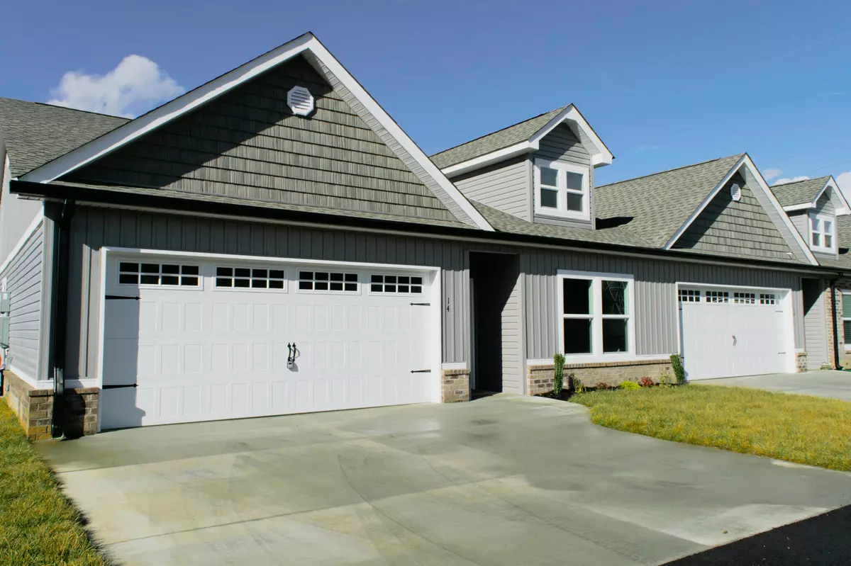 Ringgold, GA 30736,8 Breakwater LN