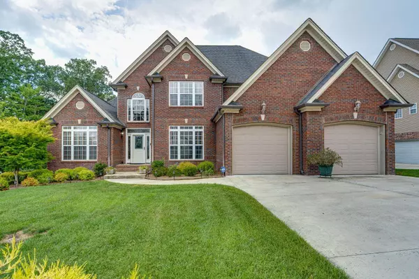 556 Kashaya LN, Soddy Daisy, TN 37379