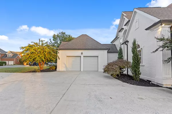 Ooltewah, TN 37363,8410 Rambling Rose Drive