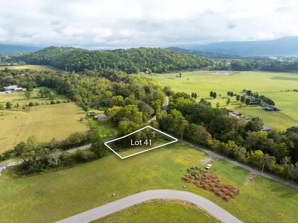 465 Brush Creek RD, Dunlap, TN 37327