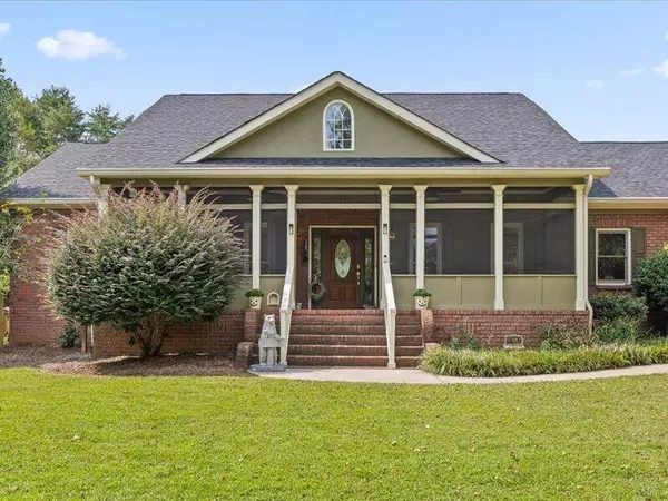 1024 Banther RD, Mcdonald, TN 37353