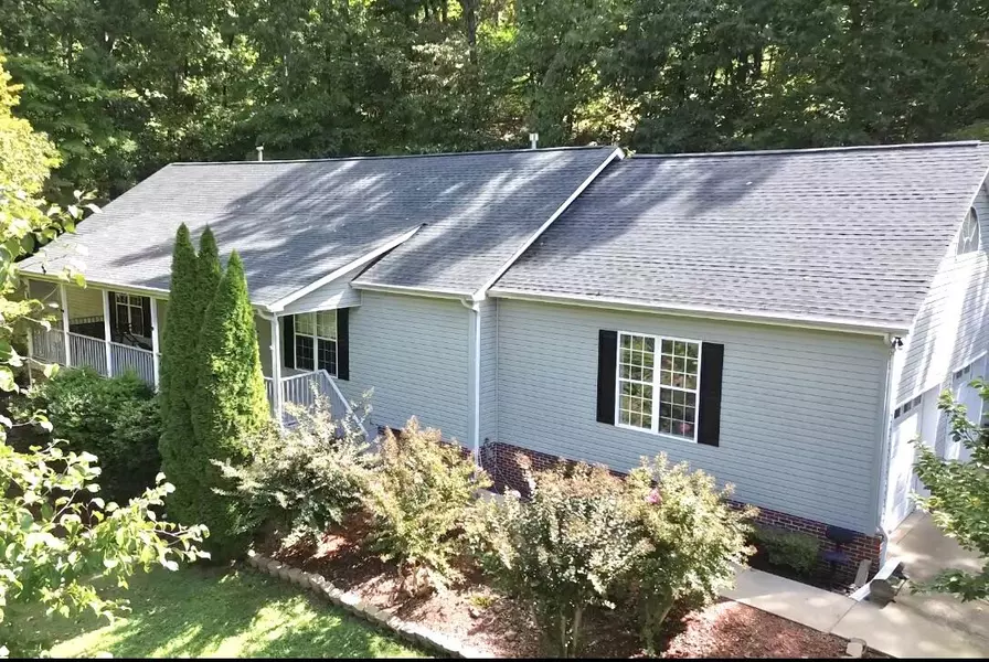 9711 Imperial DR, Ooltewah, TN 37363