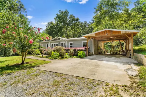 Chatsworth, GA 30705,357 Katie LN