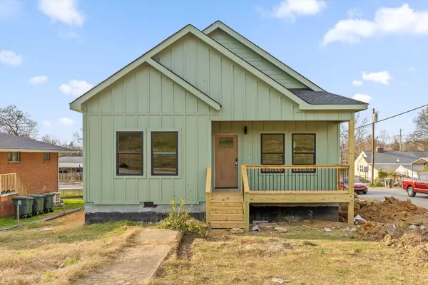 925 Chamberlain AVE, Chattanooga, TN 37406