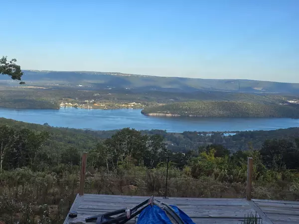 South Pittsburg, TN 37380,720 Wohalie LN