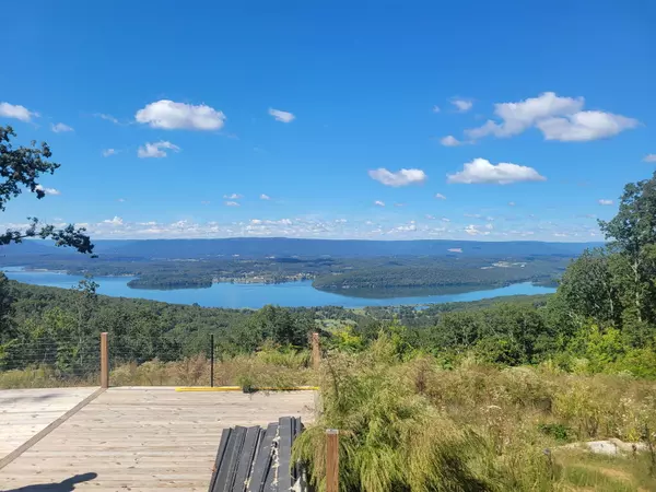 South Pittsburg, TN 37380,720 Wohalie LN