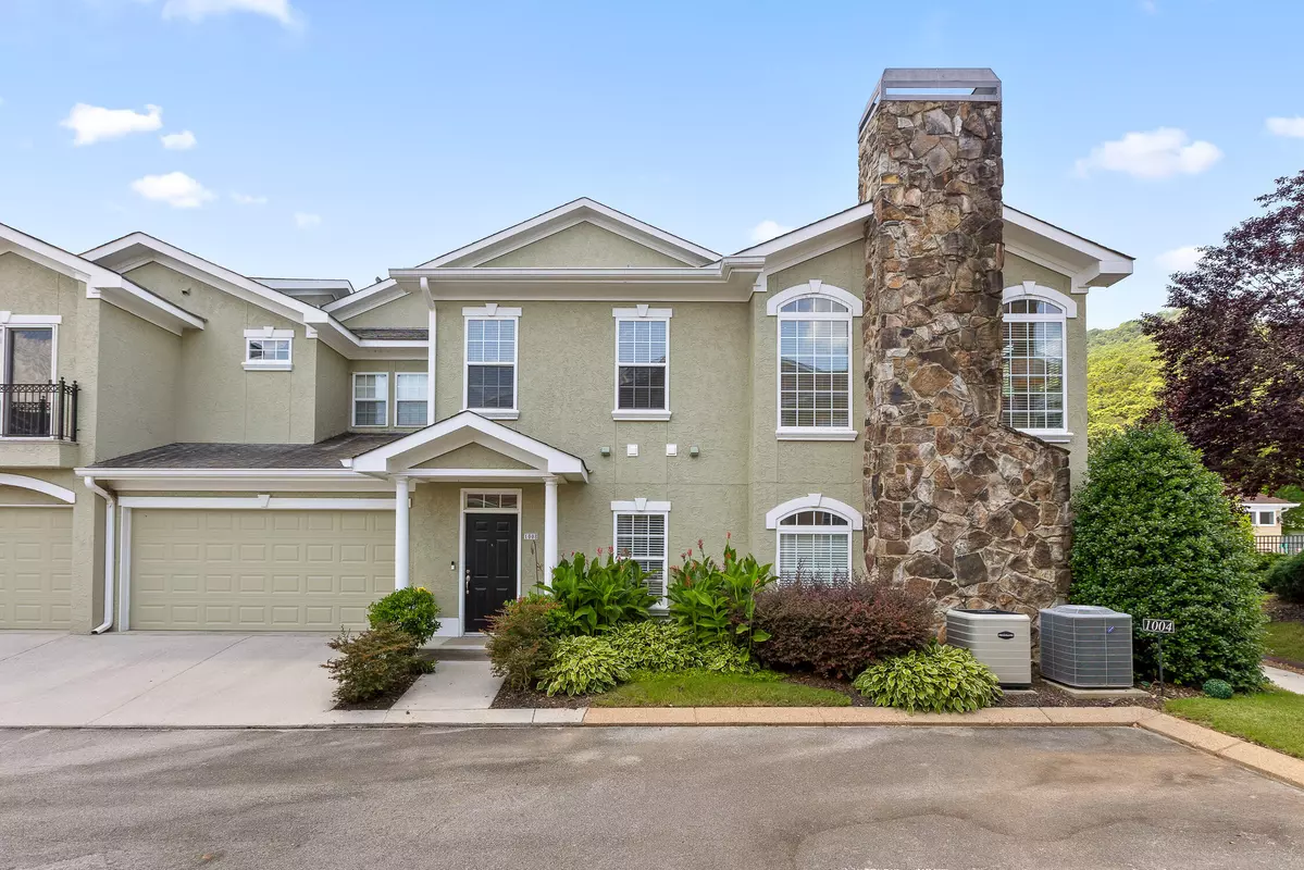 Chattanooga, TN 37419,1008 Renaissance CT
