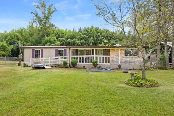 2700 Lynn DR, Dalton, GA 30721