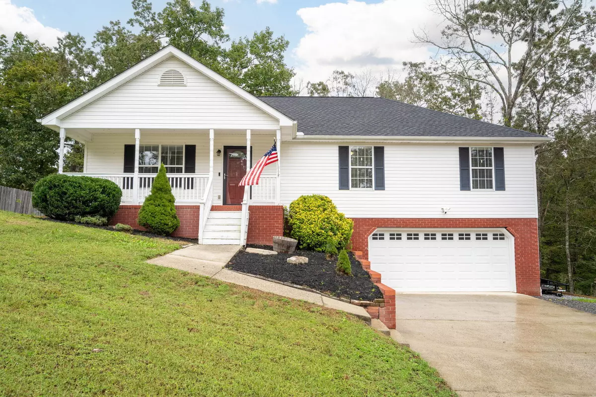 Soddy Daisy, TN 37379,9226 Sugar Pine DR