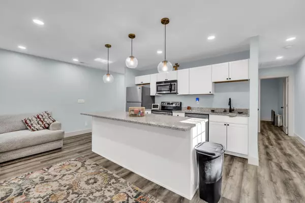 Chattanooga, TN 37411,804 Moore RD