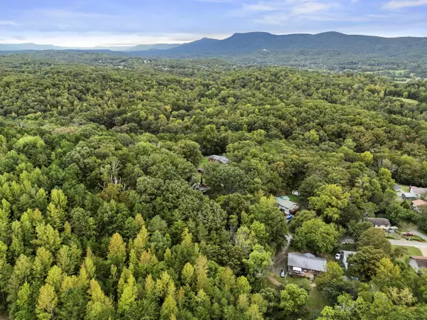 Rossville, GA 30741,221 Highland DR