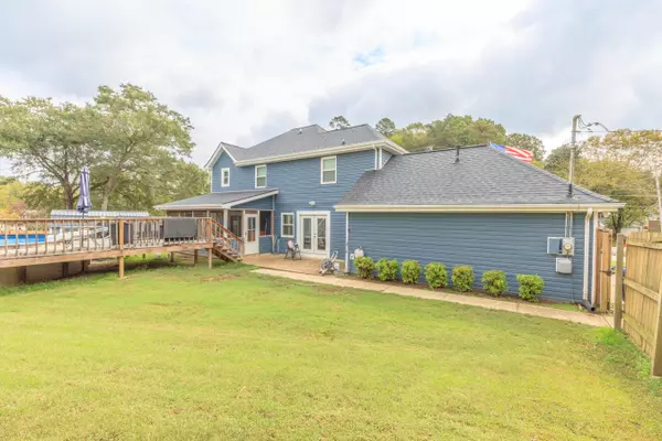 Hixson, TN 37343,437 English Oaks DR