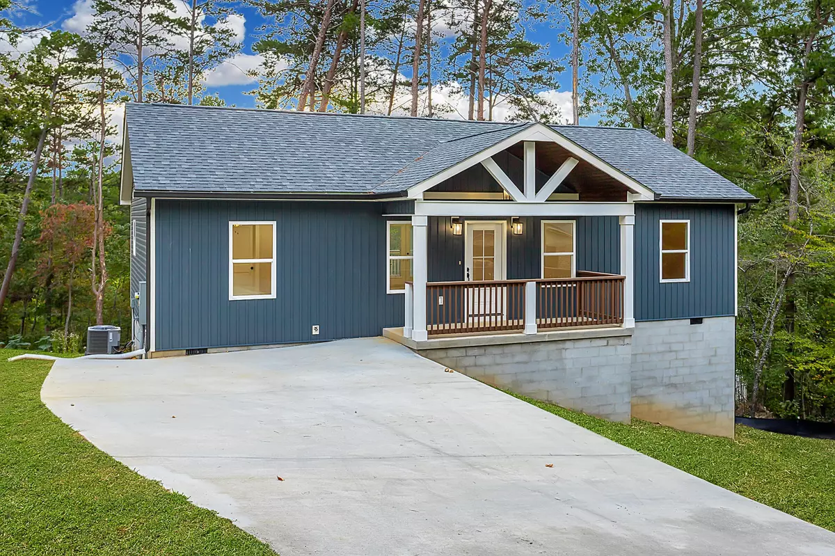 Dunlap, TN 37327,241 Dogwood LN