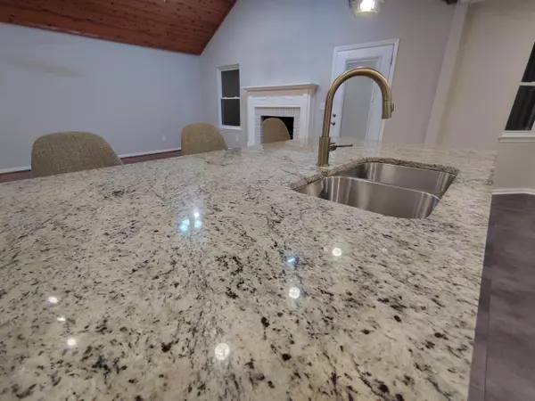 322 Southwood CIR, Ringgold, GA 30736
