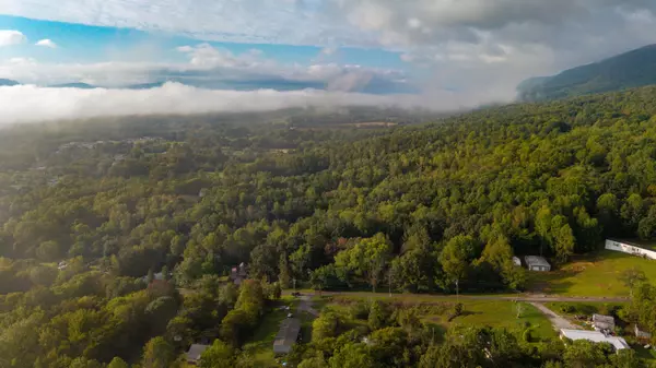 Whitwell, TN 37397,429 Incline RD