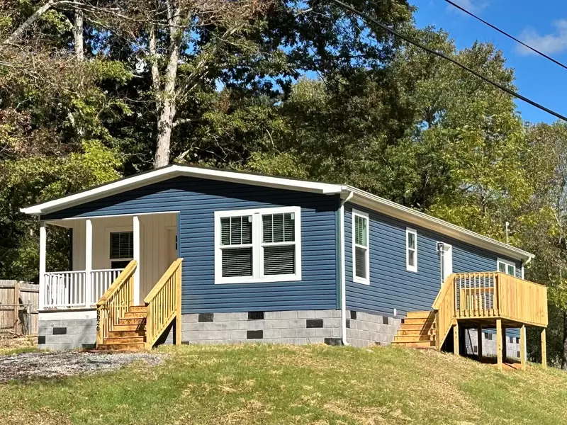 6626 Collins LN, Knoxville, TN 37918