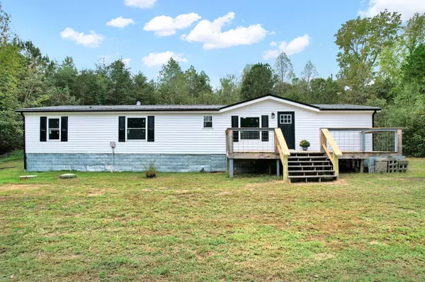 210 Sweeney RD, Benton, TN 37307