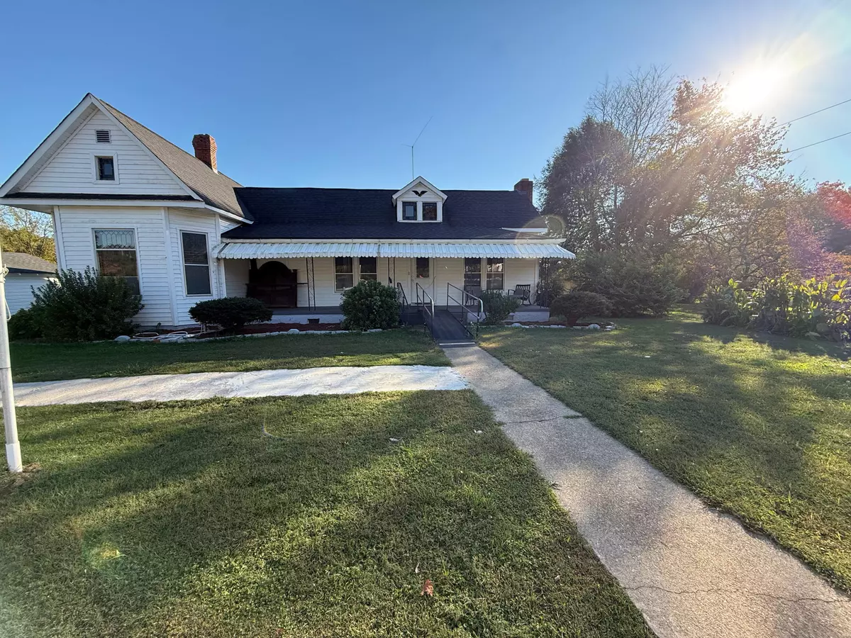 Whitwell, TN 37397,220 Georgia AVE