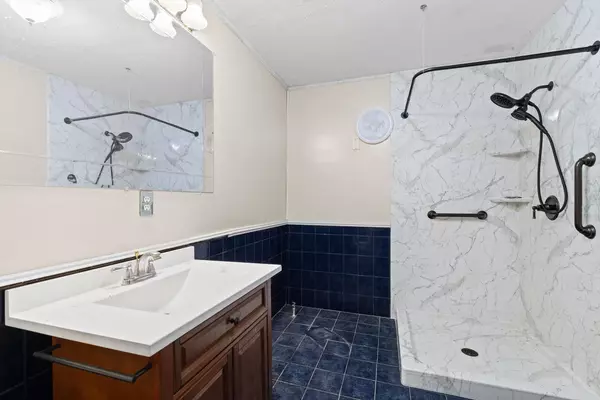 Trenton, GA 30752,140 Patterson DR