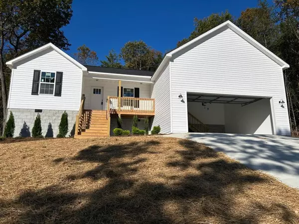 Rocky Face, GA 30740,827 Bridges RD