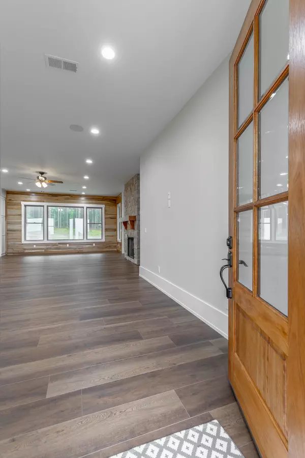 Jasper, TN 37347,220 High Point LN