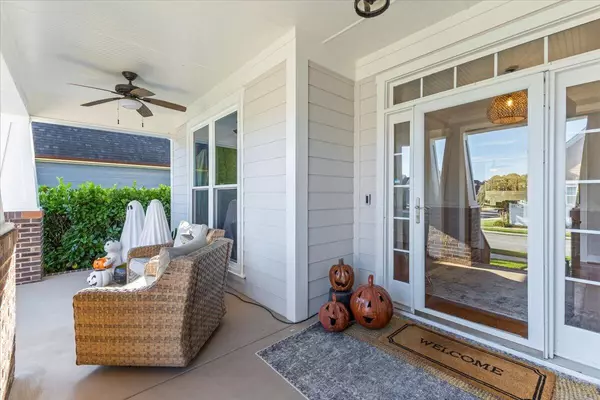 Ooltewah, TN 37363,9633 Rookwood CIR