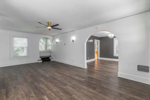 Chattanooga, TN 37411,3735 Monte Vista DR