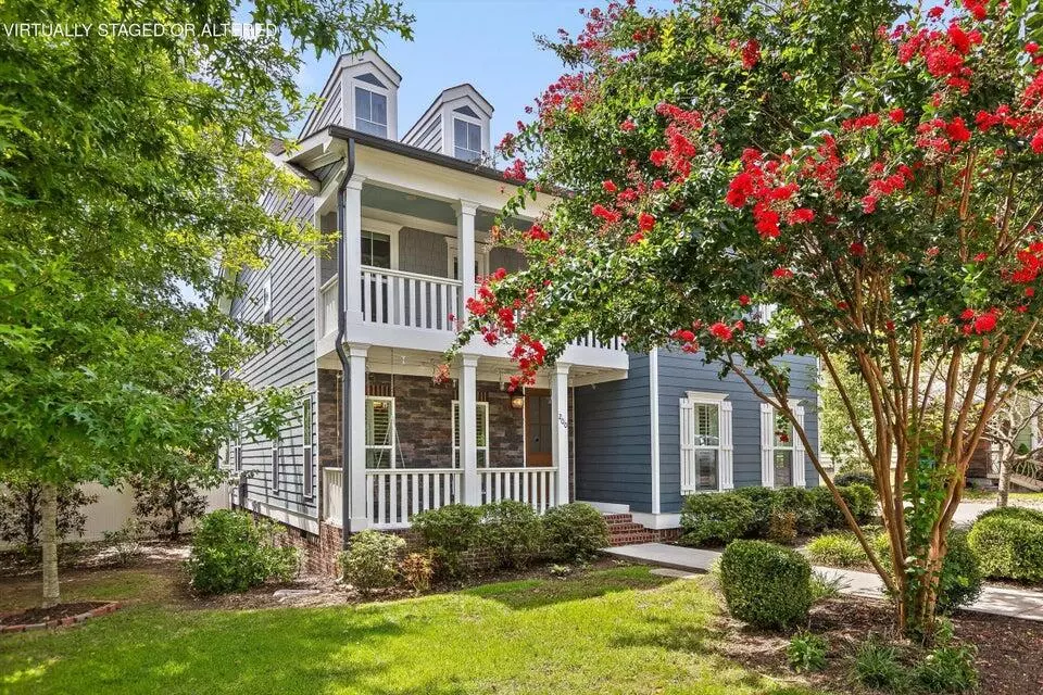 Chattanooga, TN 37405,200 Peak ST