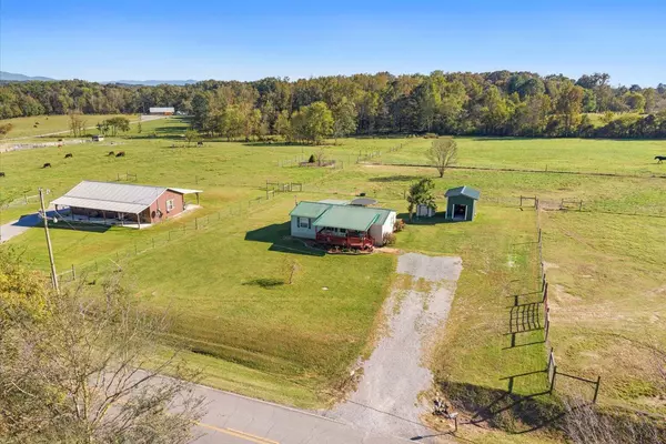 Cohutta, GA 30710,966 Emerson RD