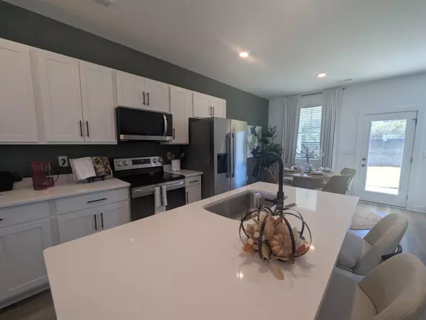 Chattanooga, TN 37421,7642 Nightingale CT