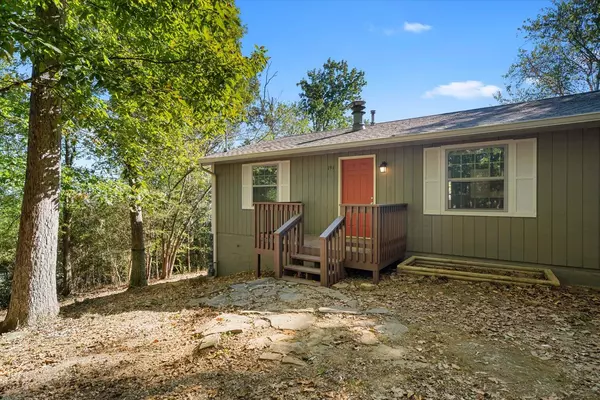 Ringgold, GA 30736,191 Creeks Bend DR