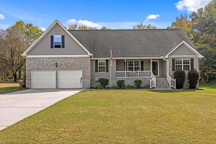 97 Homeplace Dr, Tunnel Hill, GA 30755