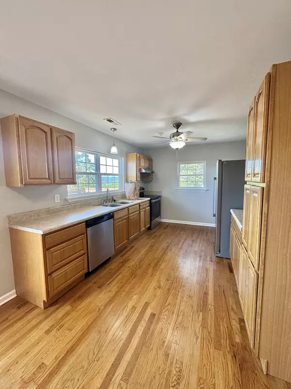 Chattanooga, TN 37404,3033 Westside DR