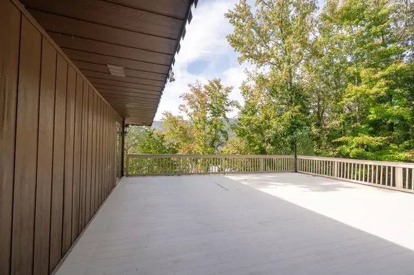Chattanooga, TN 37415,500 Spring Valley LN