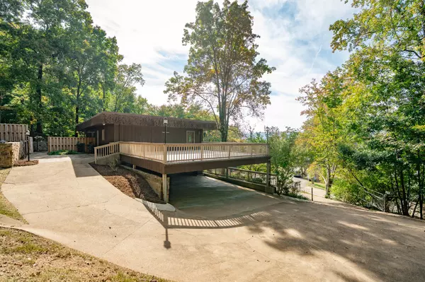 Chattanooga, TN 37415,500 Spring Valley LN