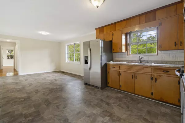 Cleveland, TN 37323,809 Dockery LN