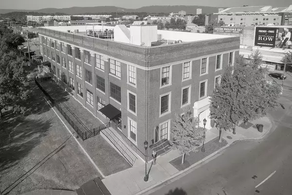 Chattanooga, TN 37402,1301 Market ST