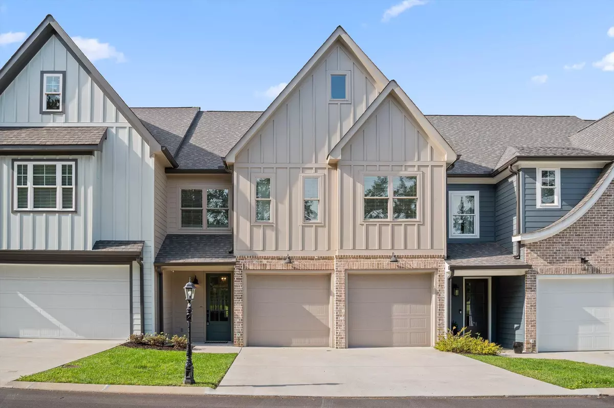 Ooltewah, TN 37363,9686 Dutton LN