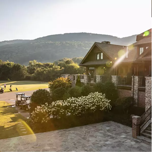 Chattanooga, TN 37419,5046 Ravinia LN