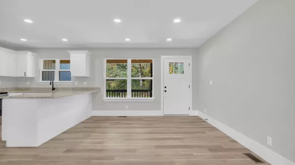 Dunlap, TN 37327,2496 Old York HWY