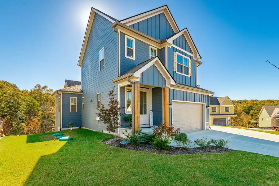 6969 Mercedes LN, Ooltewah, TN 37363