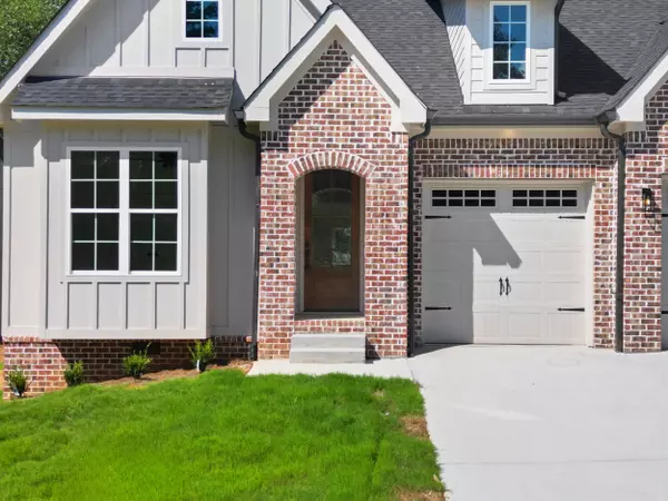 Hixson, TN 37343,2027 Paige Meadows CT