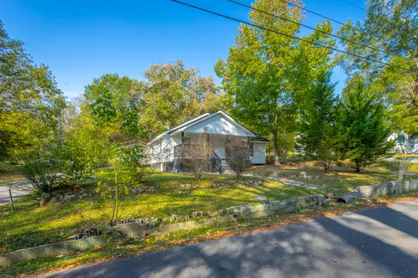 Lafayette, GA 30728,310 Glenn ST