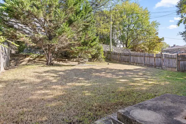 Chattanooga, TN 37403,839 Clark ST