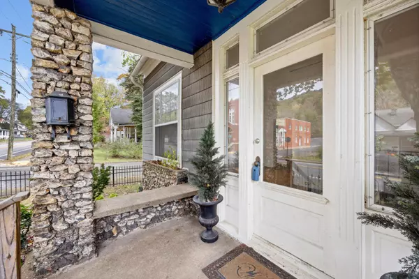 Chattanooga, TN 37409,4800 St. Elmo AVE